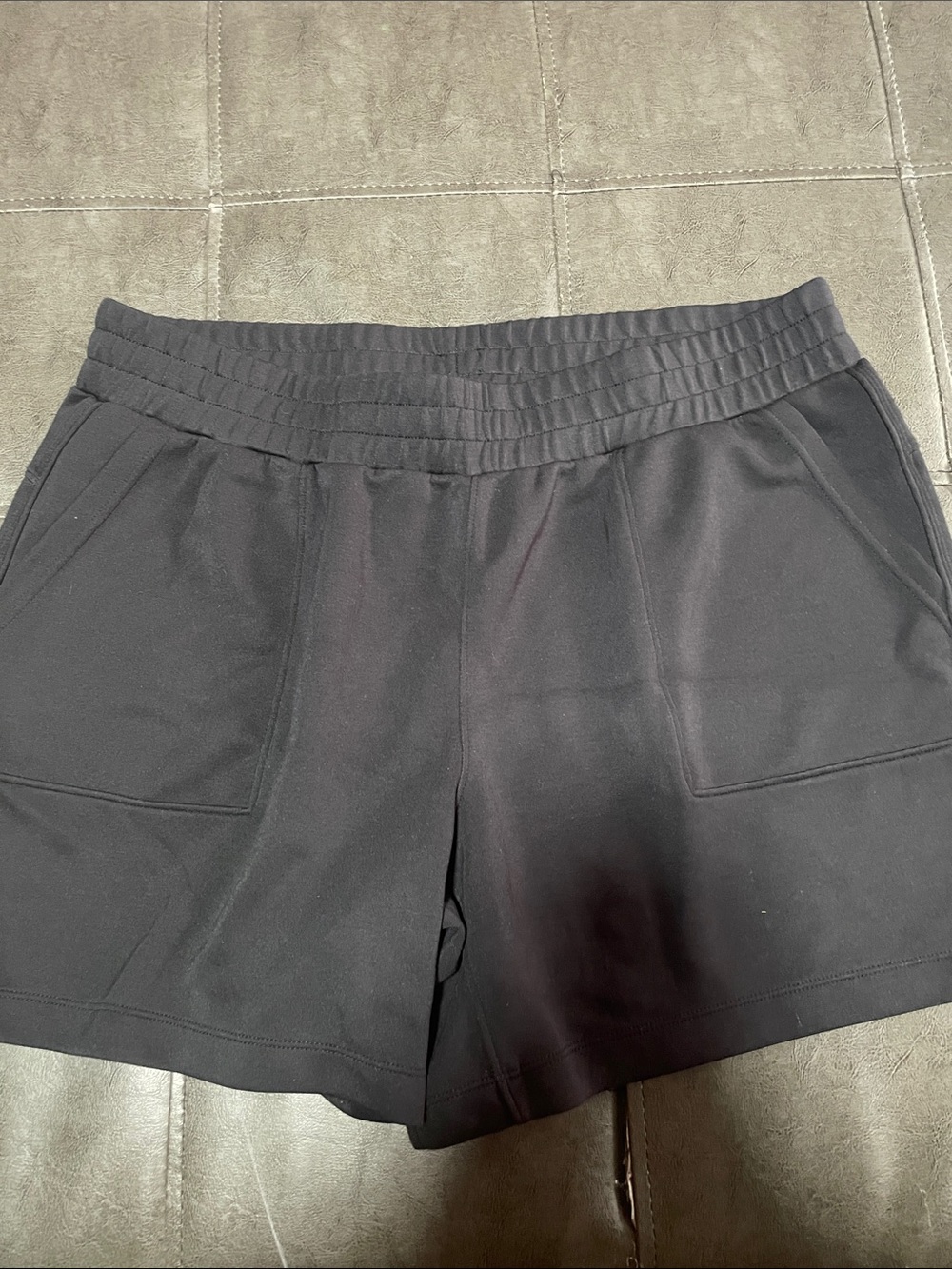 Mondetta Black Elastic-Waist Athletic Shorts with Front Pockets